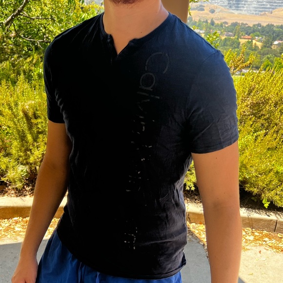 CALVIN KLEIN JEANS MEN V NECK T SHIRT NAVY BLUE CASUAL PARTY NIGHT OUT SIGNATURE - Picture 9 of 16